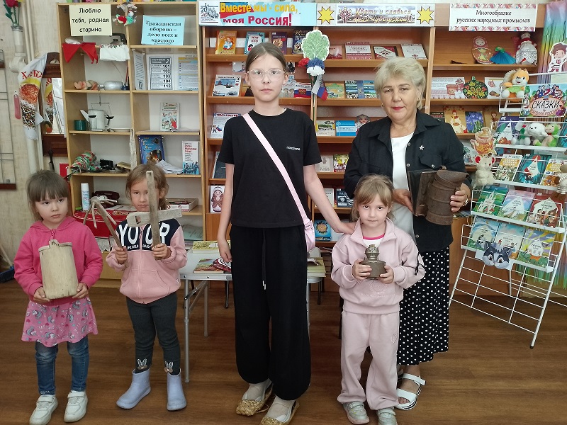 Погружение в культуру: знакомство с предметами быта чувашского народа