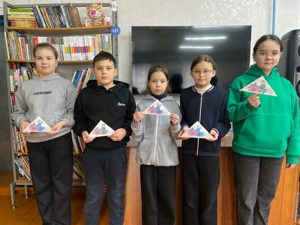  Дети написали письма солдатам