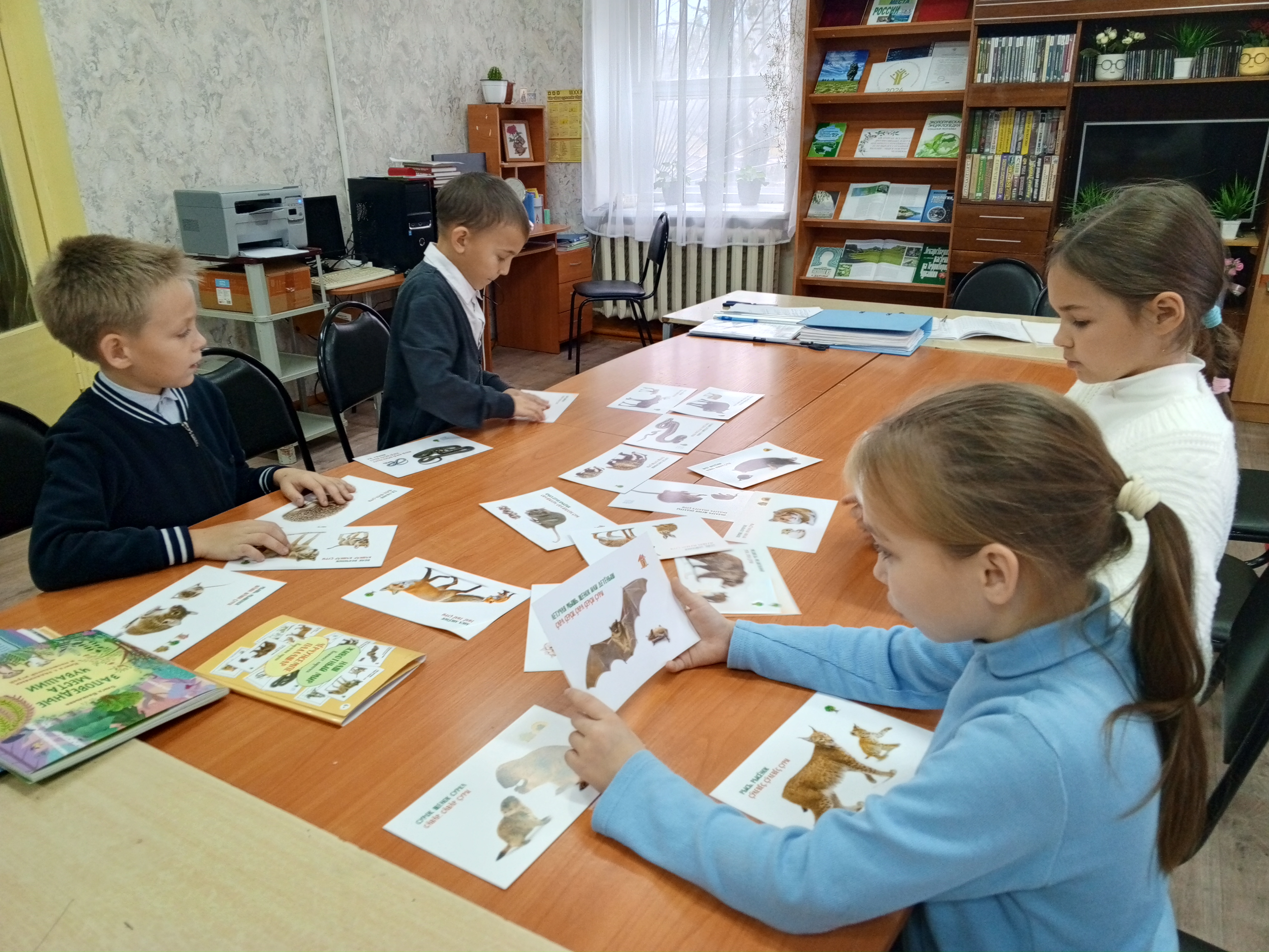 День открытых дверей «Улыбнулись книжки — в гости к ним пришли детишки»