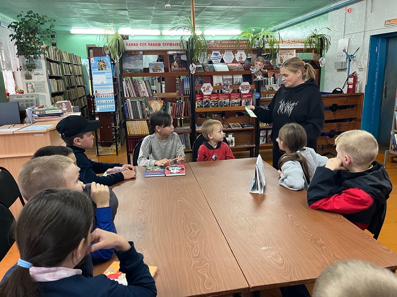 Визит юных читателей в библиотеку