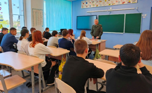 Есть такая профессия - Родину защищать